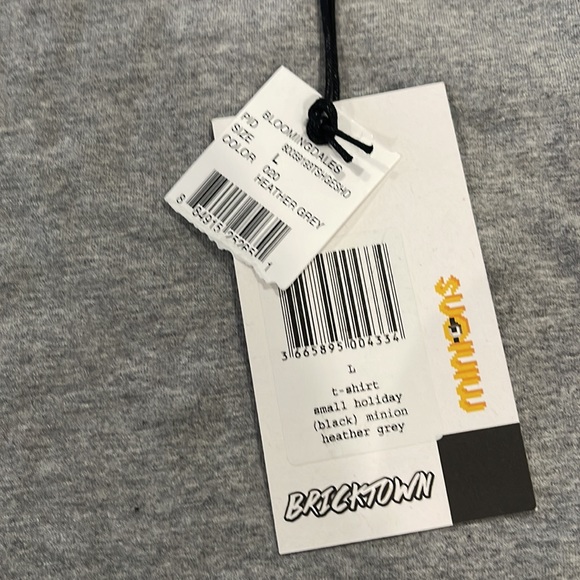 Bricktown x Minions Holiday Tshirt - Picture 3 of 5